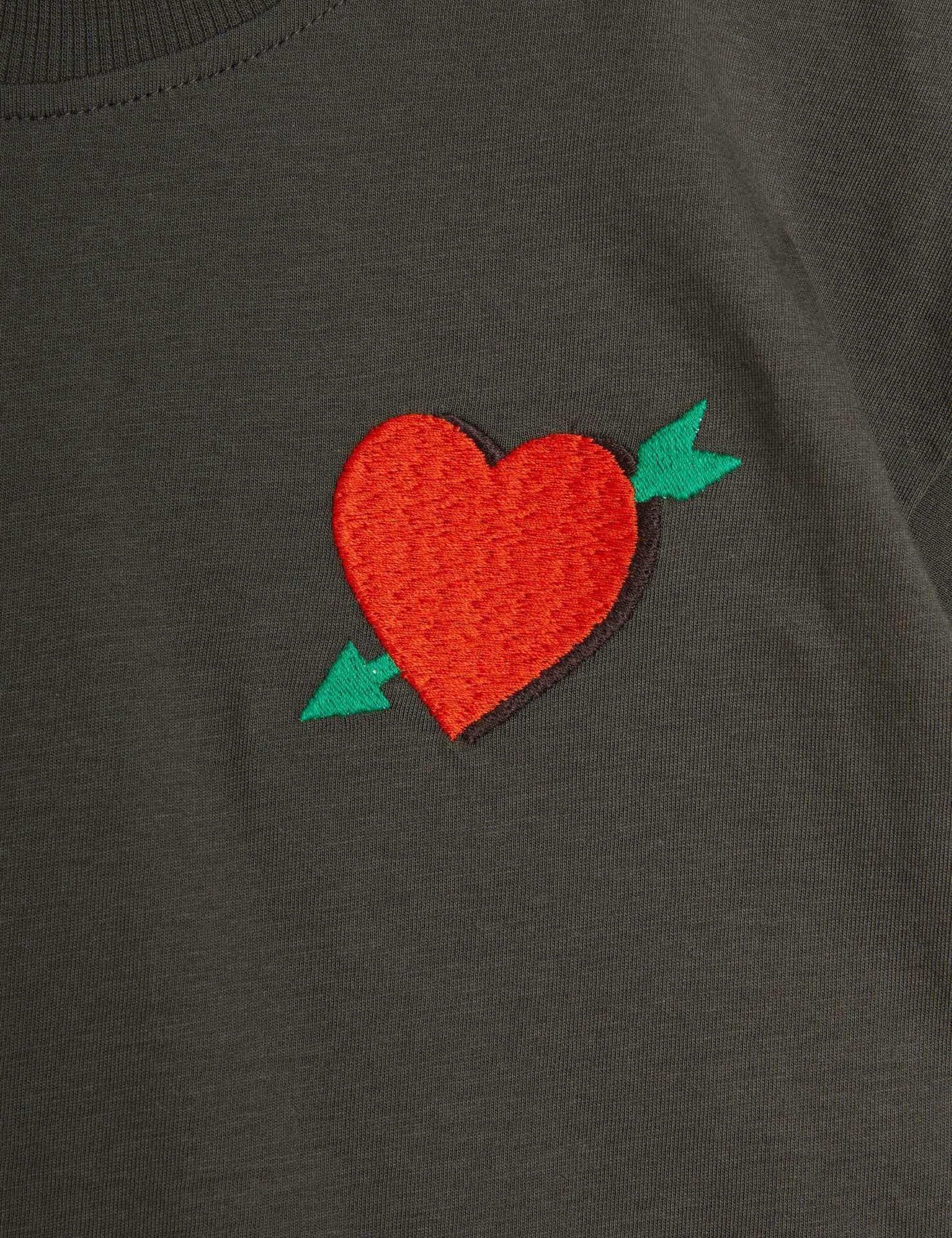 mini rodini arrowed heart emb ss tee - black