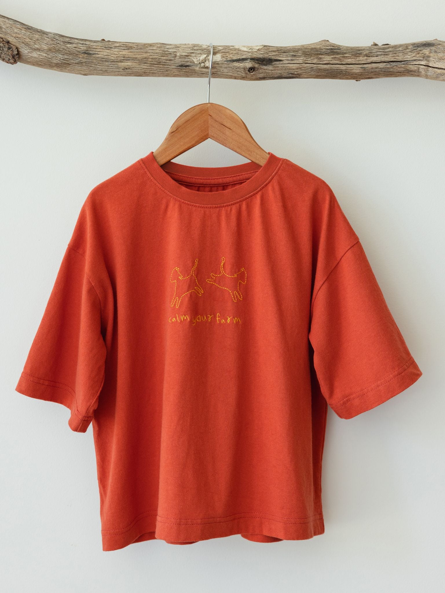 valencia calm your farm tee