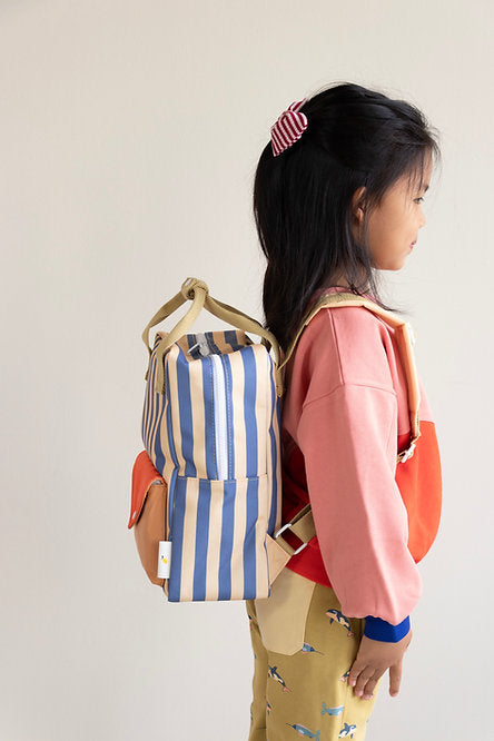 sticky lemon medium envelope backpack - blue stripe