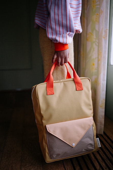 sticky lemon large envelope backpack - bookworm green