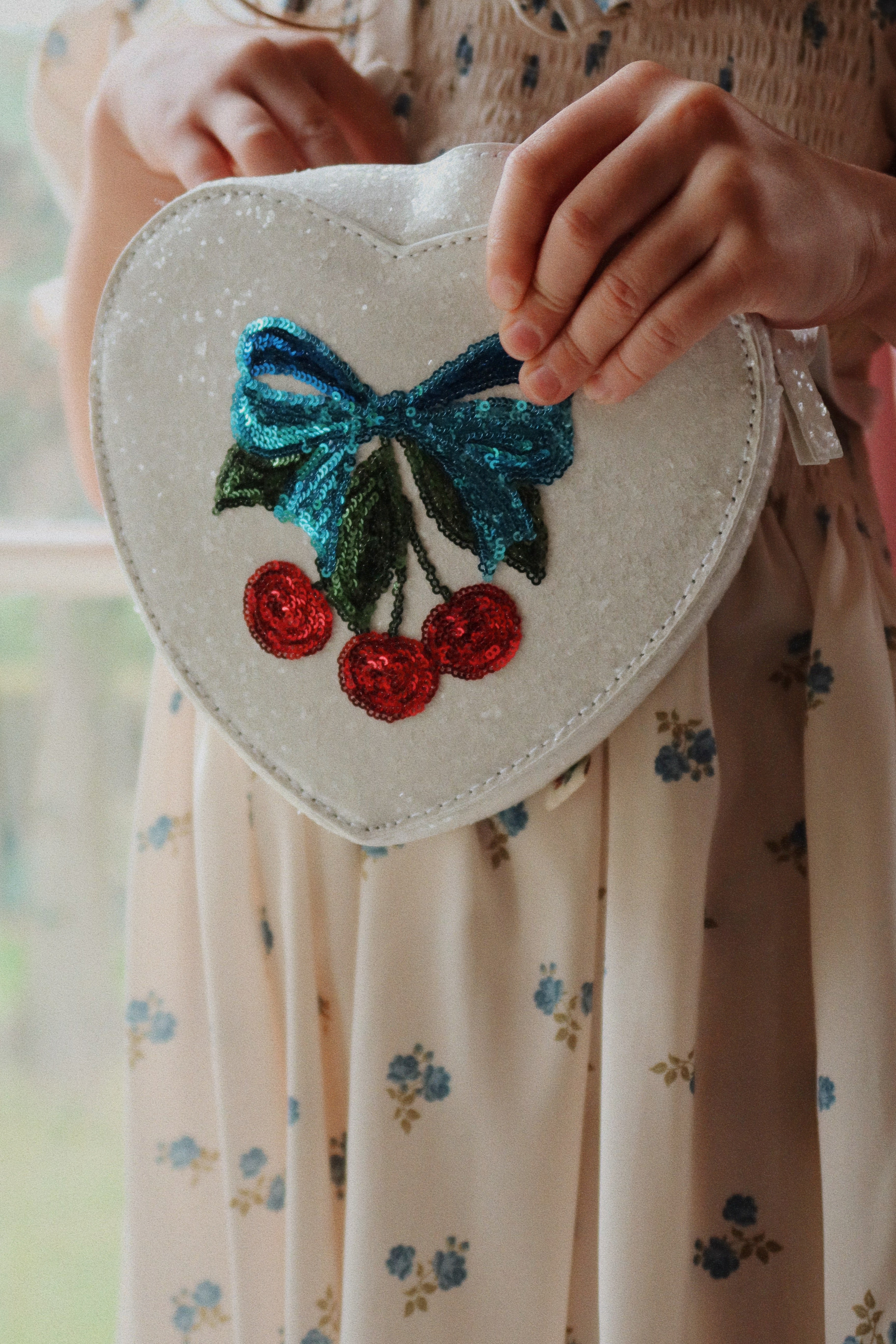 konges slojd tut celebration shoulder bag - eggnog cherry