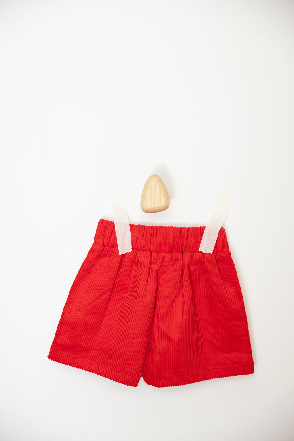 sunday siblings playtime cord shorts - red