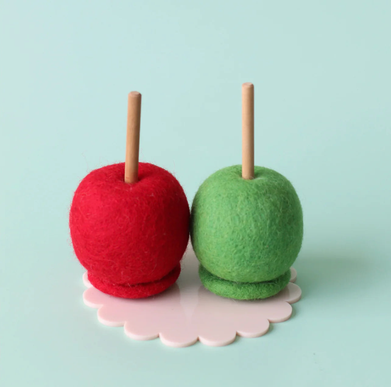 juni moon toffee apples 2 pce set